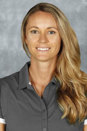 Assistant Coach Lindsey Uburn